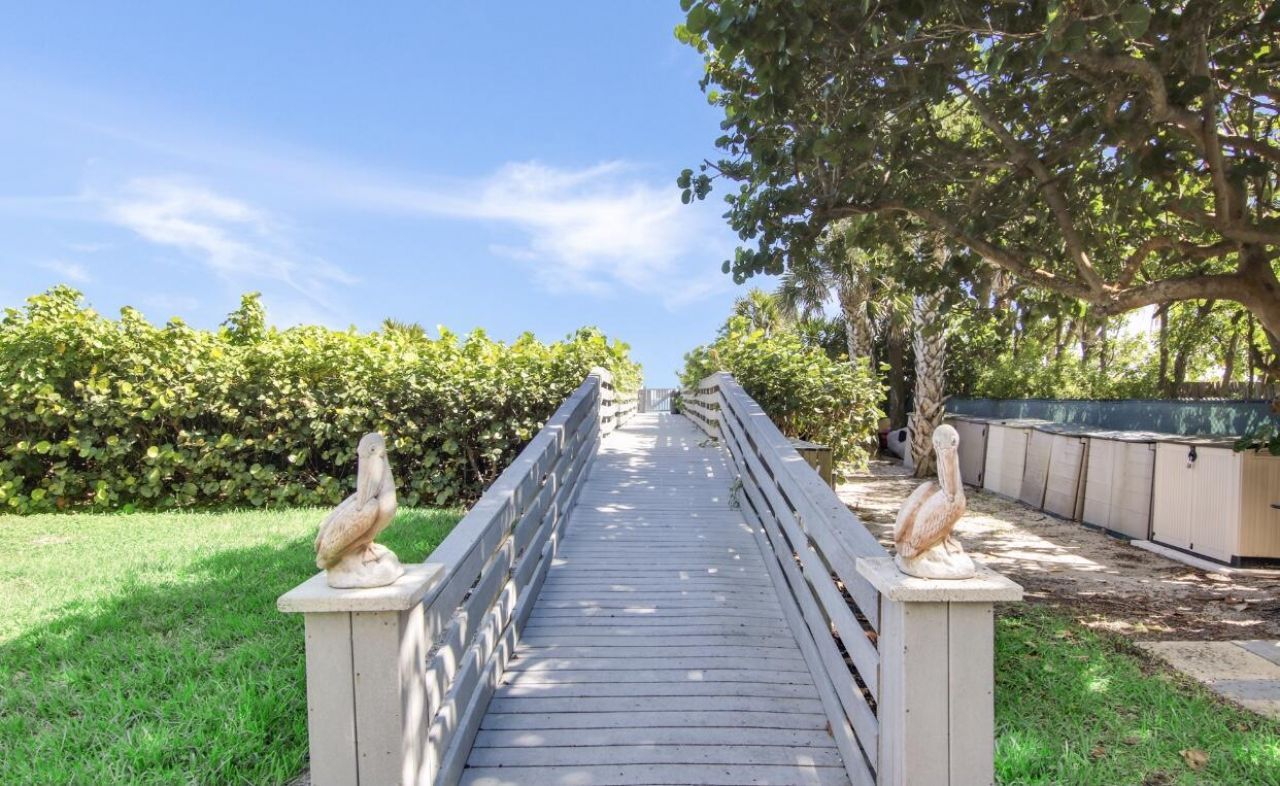 420 Celestial Way, Unit 202, Juno Beach, FL 33408 Photo
