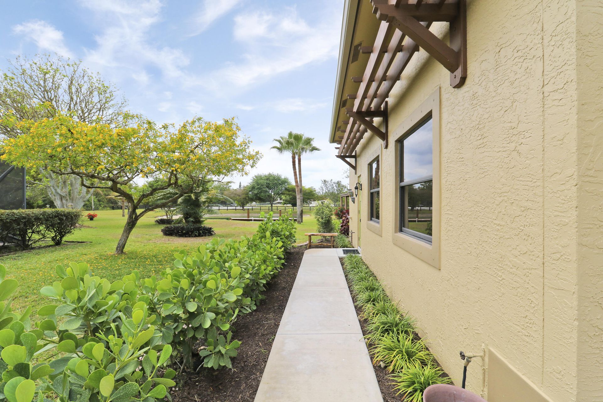 10735 Lantana Road, Unit Gh, Lake Worth, FL 33449 Photo