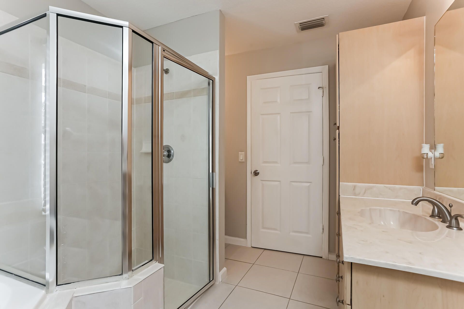 1614 SE Goucho Avenue, Port Saint Lucie, FL 34952 Photo