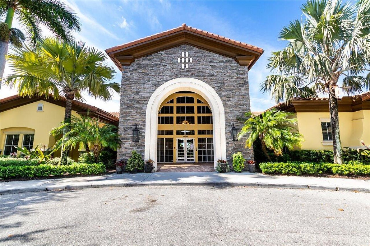 82 Stoney Drive, Palm Beach Gardens, FL 33410 Photo