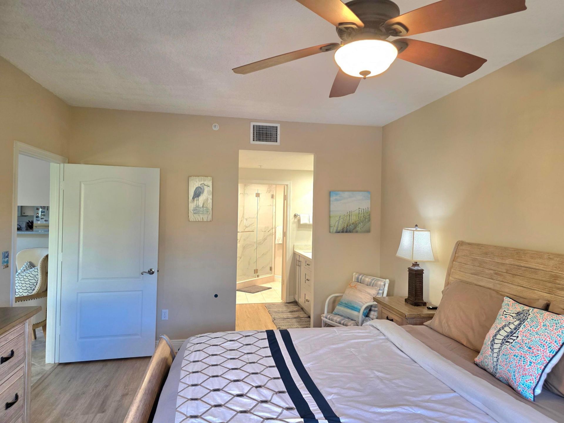 300 Uno Lago Drive, Unit 305, Juno Beach, FL 33408 Photo