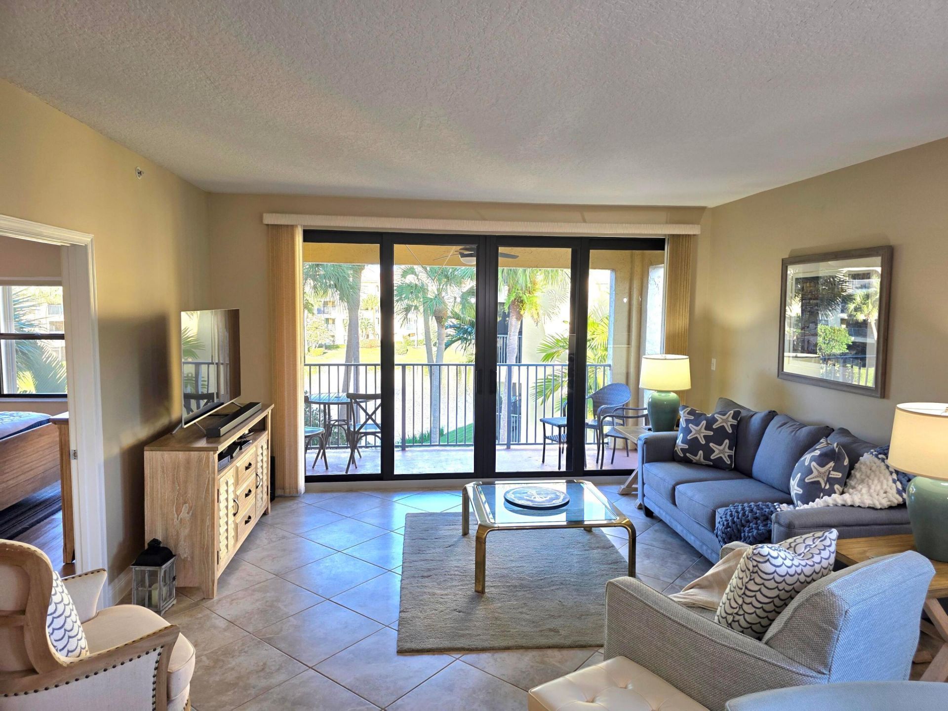 300 Uno Lago Drive, Unit 305, Juno Beach, FL 33408 Photo