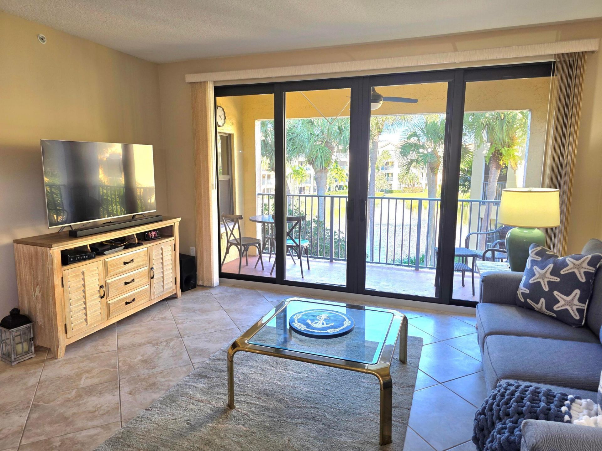 300 Uno Lago Drive, Unit 305, Juno Beach, FL 33408 Photo