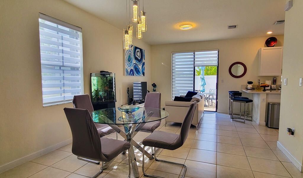 10902 W 33rd Way, Hialeah, FL 33018 Photo