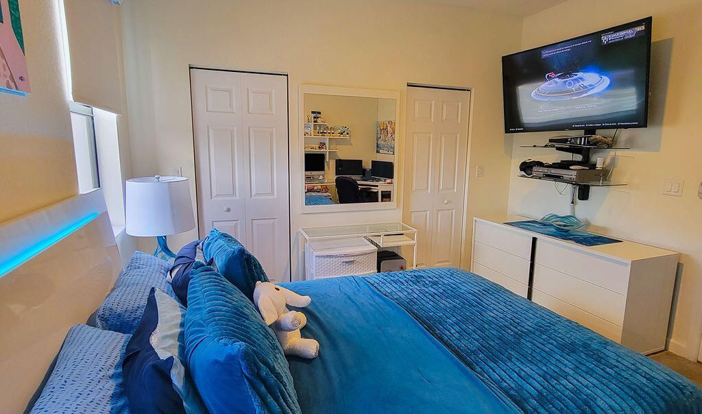 10902 W 33rd Way, Hialeah, FL 33018 Photo