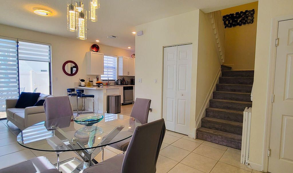 10902 W 33rd Way, Hialeah, FL 33018 Photo