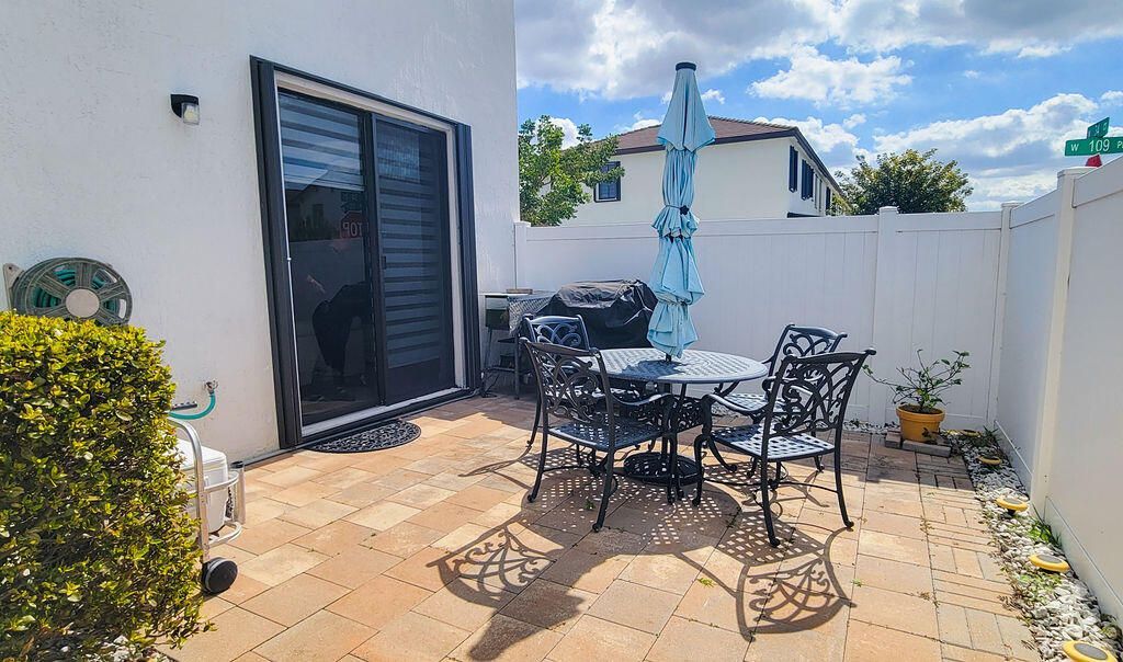 10902 W 33rd Way, Hialeah, FL 33018 Photo