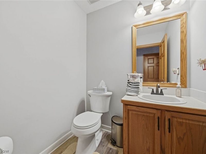 11080 Dunsby Avenue NW, Uniontown, OH 44685 Photo 15