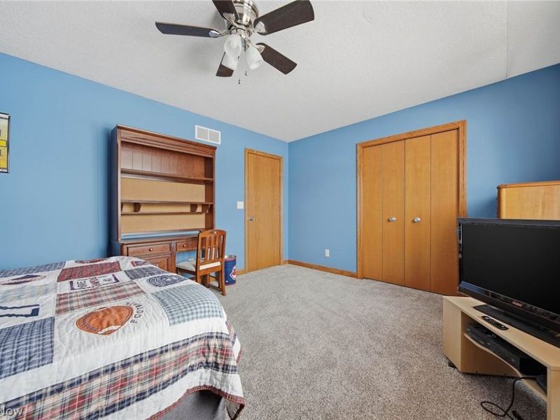 11080 Dunsby Avenue NW, Uniontown, OH 44685 Photo 21