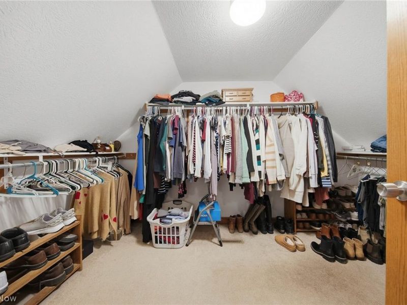 11080 Dunsby Avenue NW, Uniontown, OH 44685 Photo 33