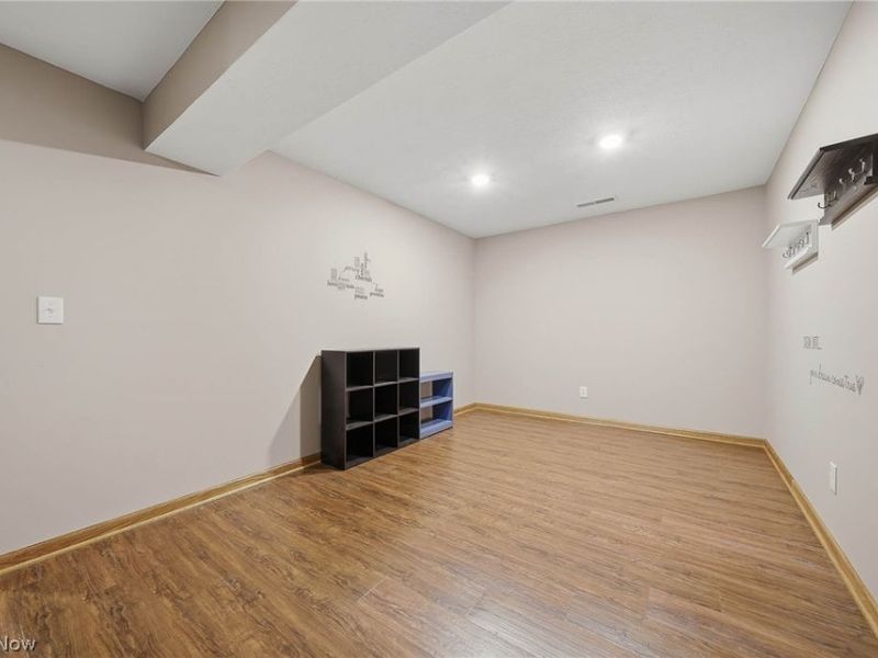 11080 Dunsby Avenue NW, Uniontown, OH 44685 Photo 39