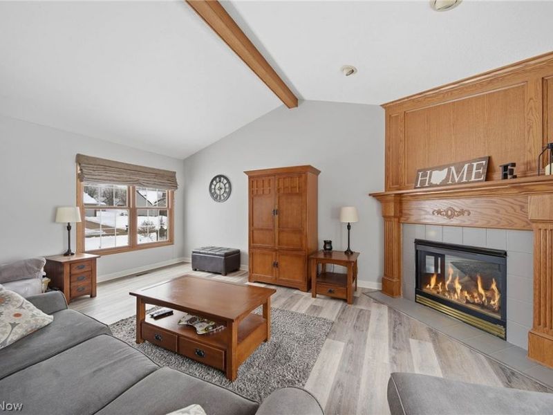 11080 Dunsby Avenue NW, Uniontown, OH 44685 Photo 6