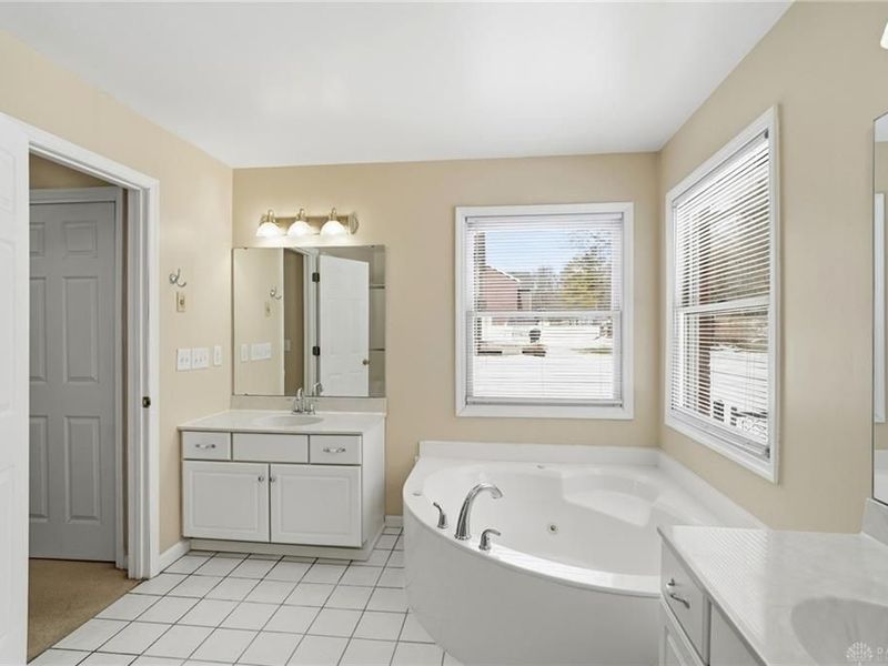 1776 Thall Drive, Hamilton, OH 45013 Photo 38