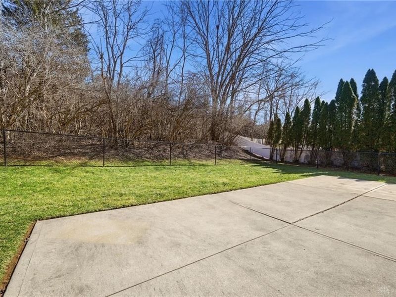 1776 Thall Drive, Hamilton, OH 45013 Photo 5