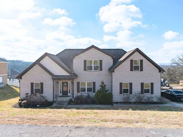 1707 Aster Dr, Columbia, TN 38401