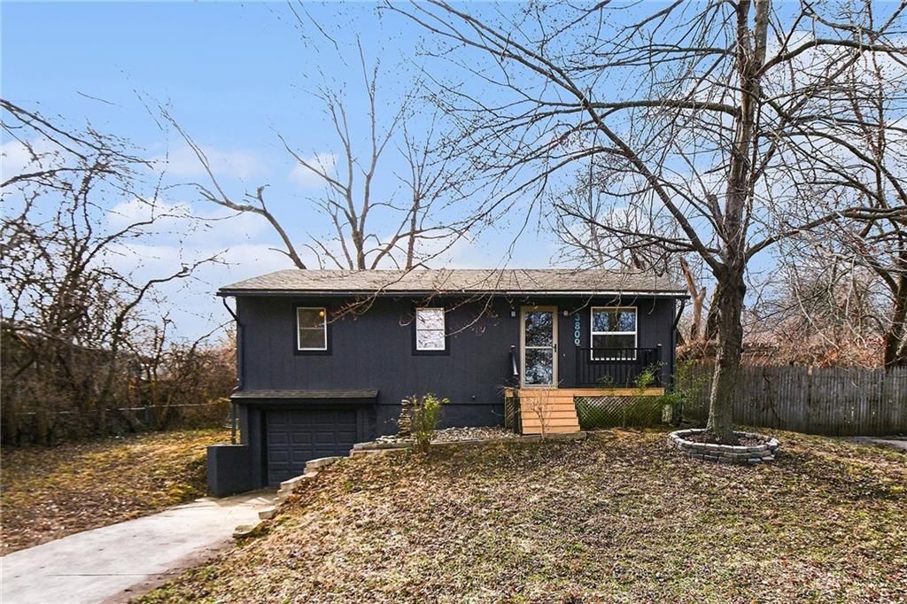 3809 E 96th Street, Kansas City, MO 64137 Main Photo