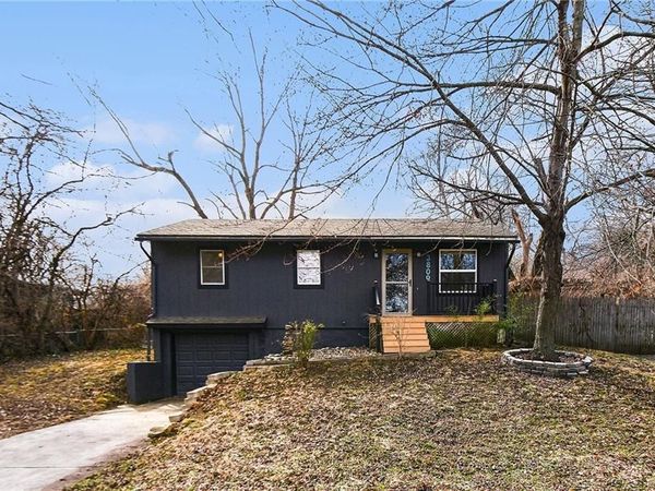 3809 E 96th Street, Kansas City, MO 64137