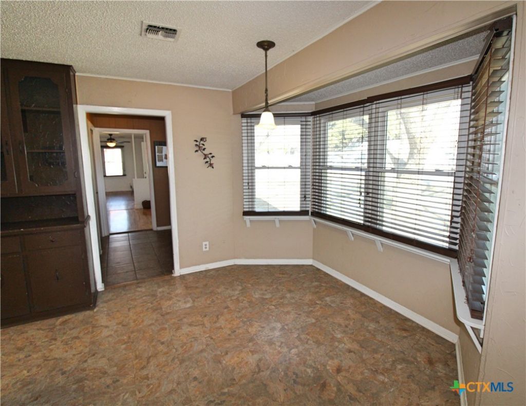 1001 E Main Street, Little River Academy, TX 76554 Main Photo
