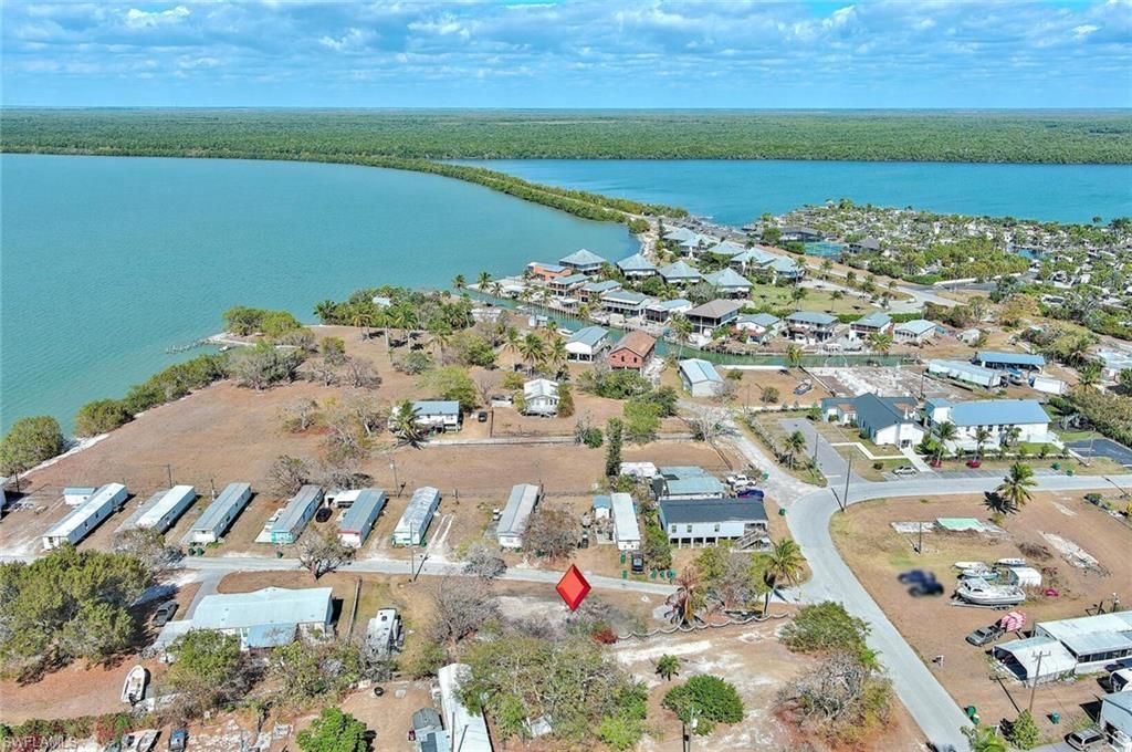 1160 Rewis Dr , Chokoloskee, FL 34138 Photo