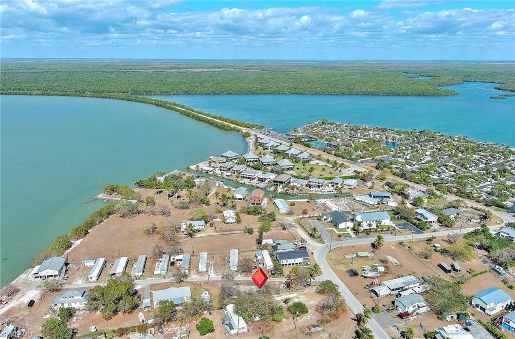 1160 Rewis Dr , Chokoloskee, FL 34138 Photo