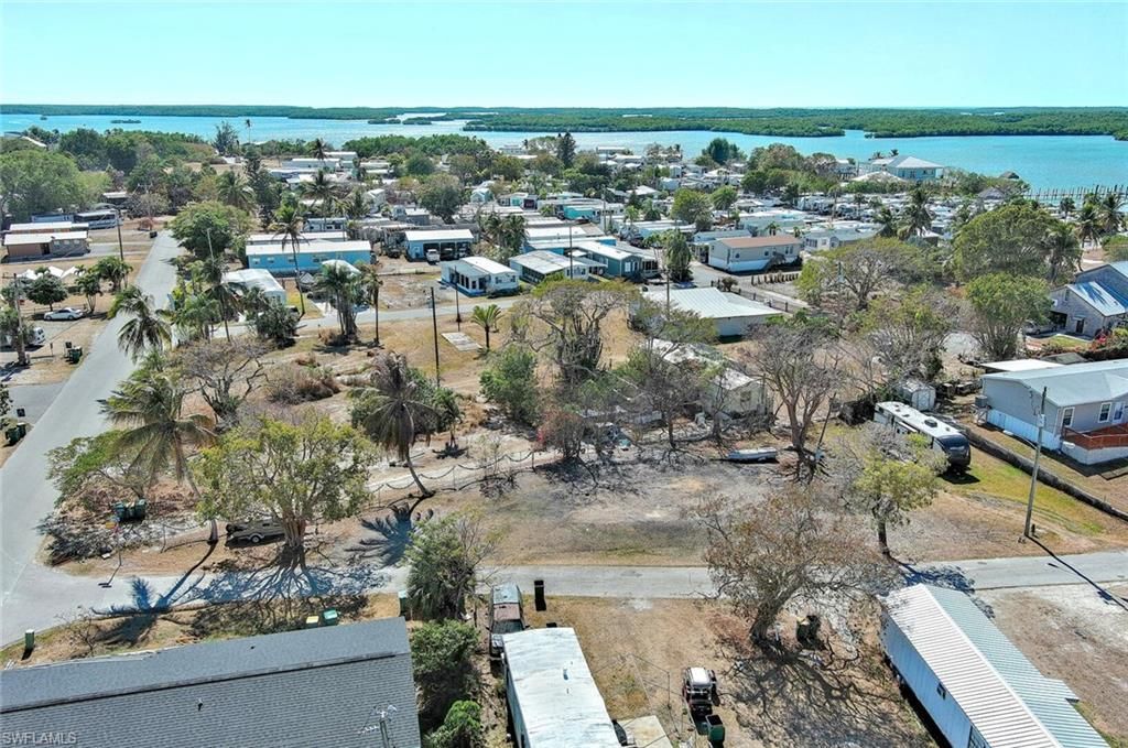 1160 Rewis Dr , Chokoloskee, FL 34138 Photo