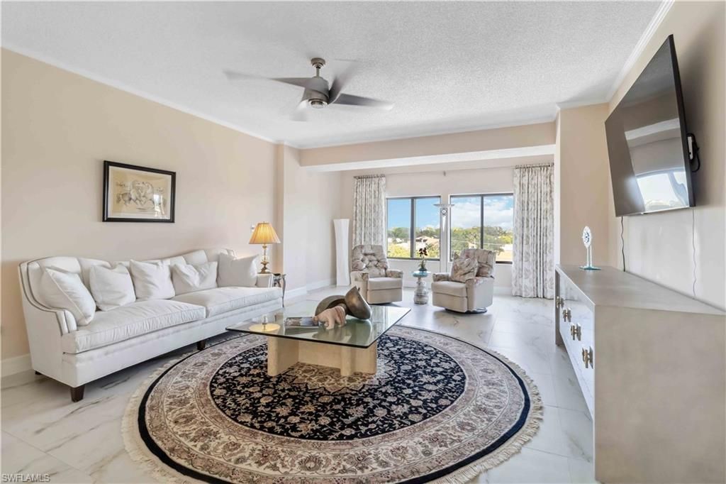 900 Arbor Lake Dr, Unit 9-505, Naples, FL 34110 Main Photo