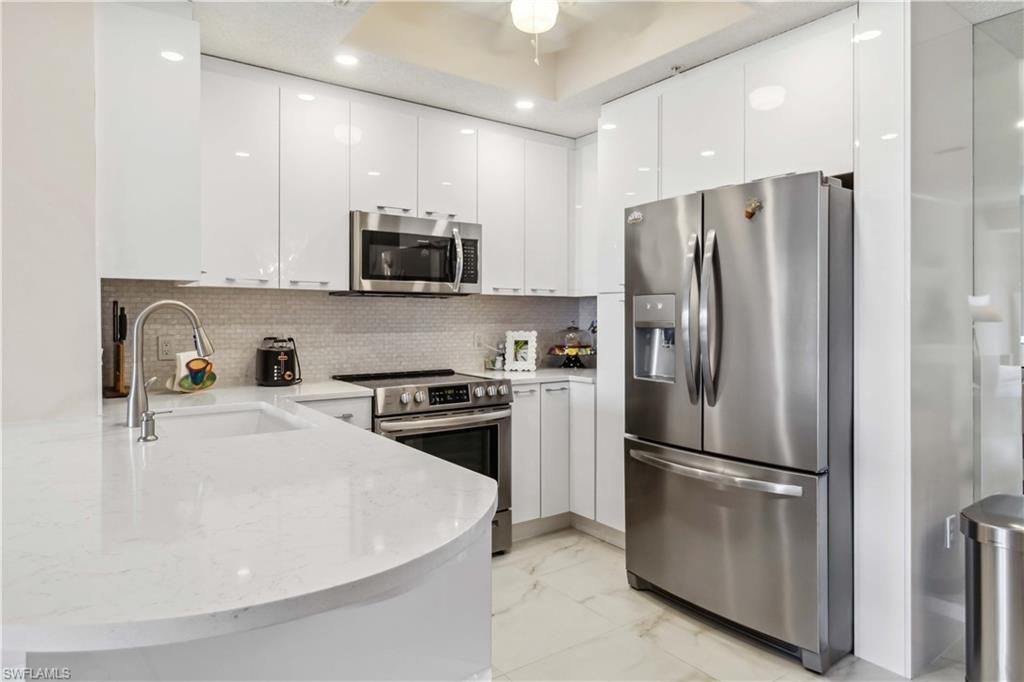 900 Arbor Lake Dr, Unit 9-505, Naples, FL 34110 Photo