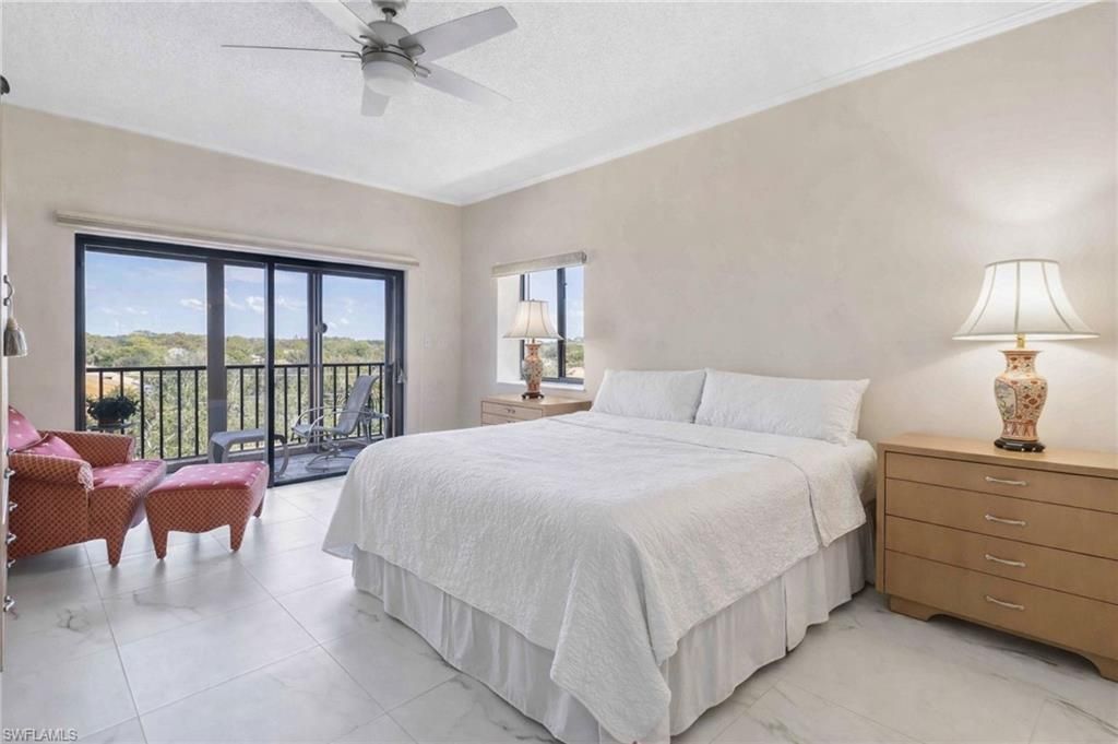 900 Arbor Lake Dr, Unit 9-505, Naples, FL 34110 Photo