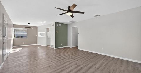 3308 Windsor Dr, Sacramento, CA 95864 Photo