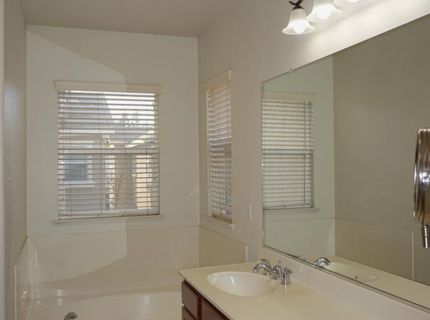 5224 Vesta Cir, Stockton, CA 95219 Photo