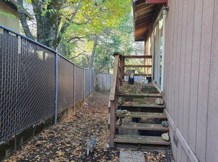 193 E Hillcrest Dr, Auburn, CA 95603 Photo