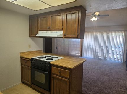 193 E Hillcrest Dr, Auburn, CA 95603 Photo