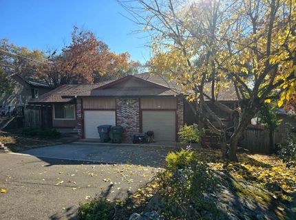193 E Hillcrest Dr, Auburn, CA 95603 Photo