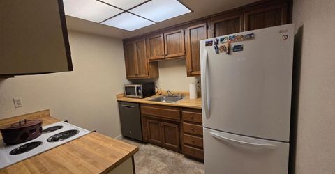 193 E Hillcrest Dr, Auburn, CA 95603 Photo