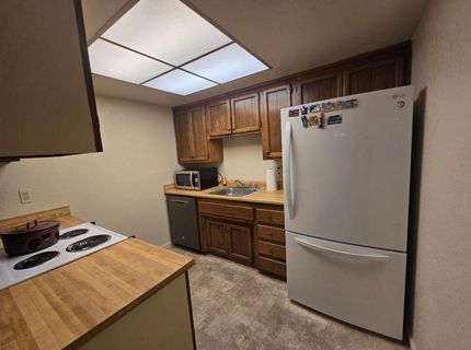 193 E Hillcrest Dr, Auburn, CA 95603 Photo