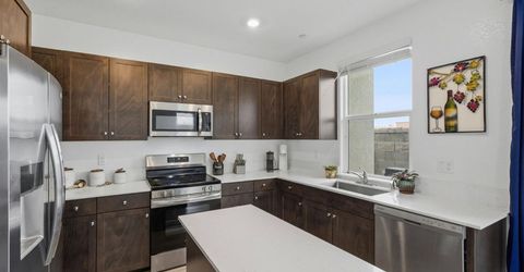 898 Lake Park Circle, Galt, CA 95632 Photo