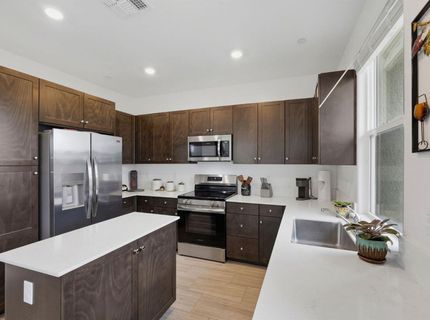 898 Lake Park Circle, Galt, CA 95632 Photo