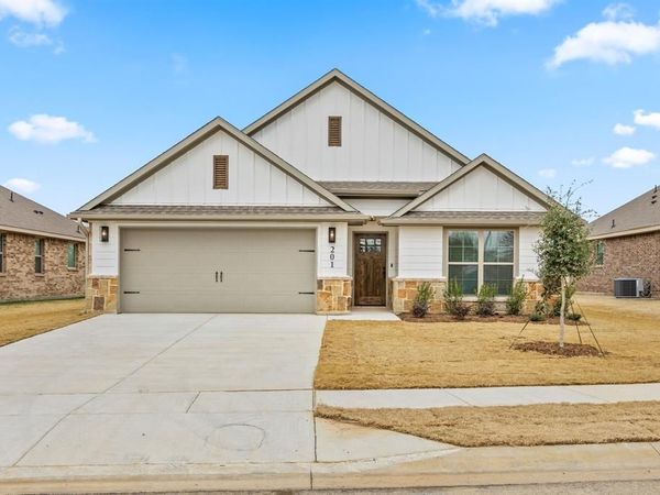 1401 Oak Valley, Denton, TX 76209