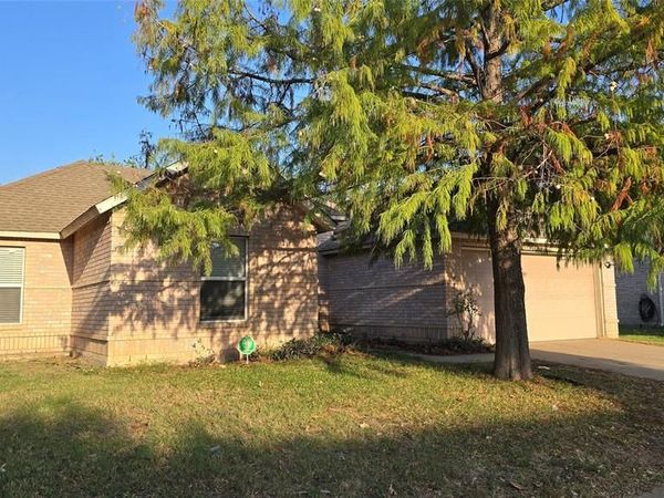 5256 Chessie Circle, Haltom City, TX 76137