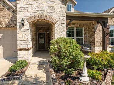 932 Basket Willow Terrace, Fort Worth, TX 76052