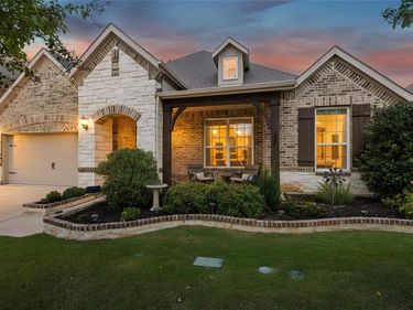 932 Basket Willow Terrace, Fort Worth, TX 76052