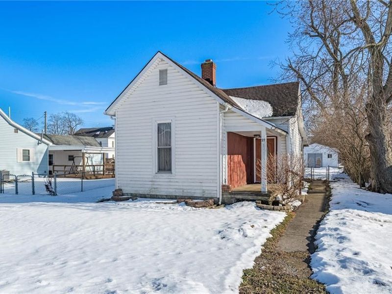 27 Cross Street, Bloomingburg, OH 43106 Photo 2