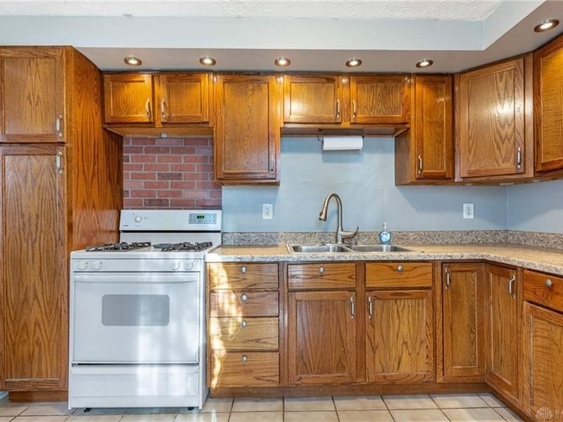 27 Cross Street, Bloomingburg, OH 43106 Photo 9