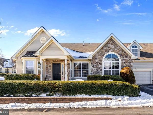 64 VILLA DRIVE, WARMINSTER, PA 18974