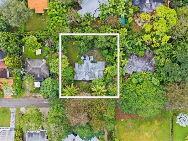 5942 SW 60th St, South Miami, FL 33143