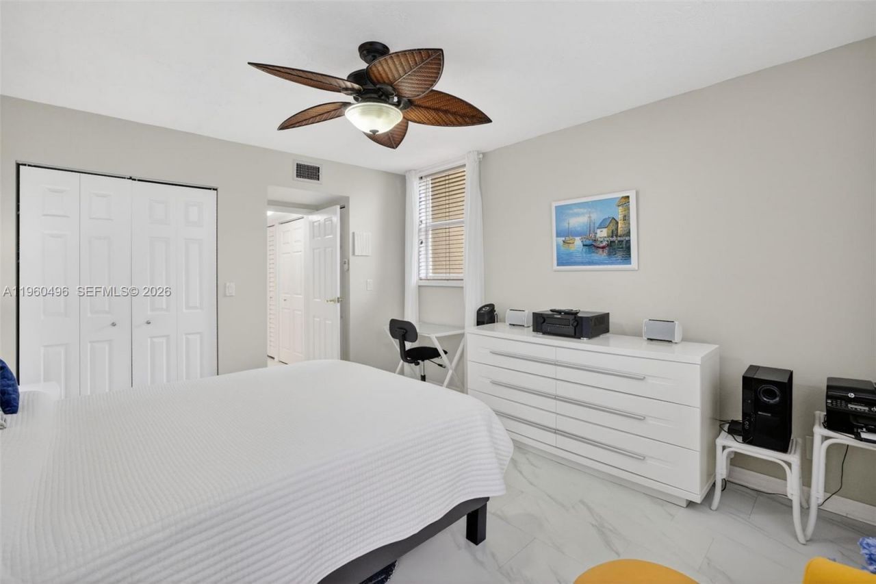 2801 Somerset Dr , Unit 205, Lauderdale Lakes, FL 33311 Photo