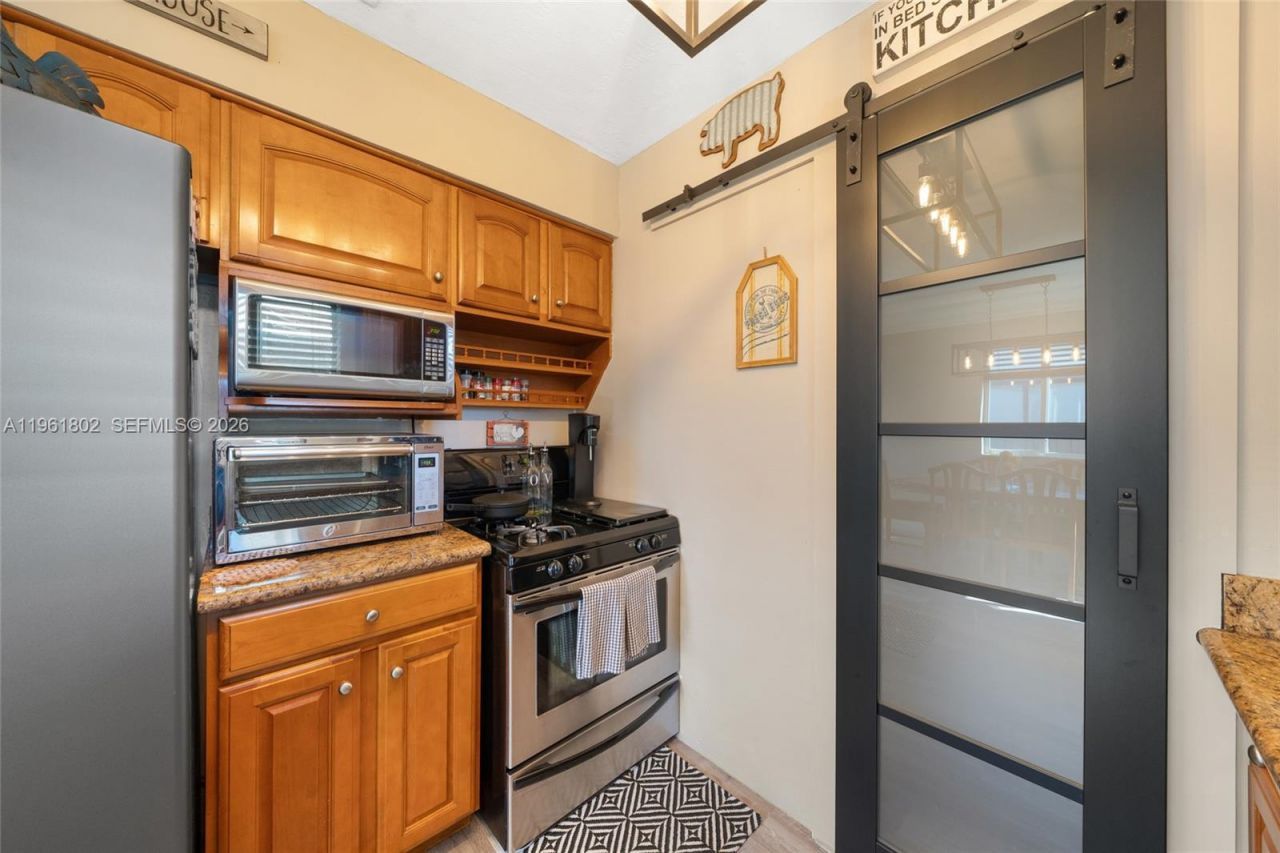 1166 W 24th St, Hialeah, FL 33010 Photo