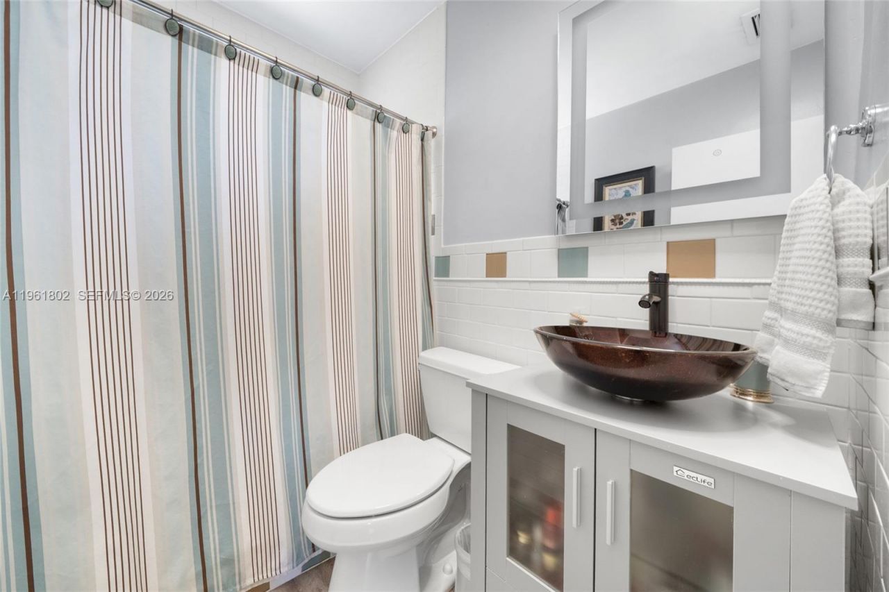 1166 W 24th St, Hialeah, FL 33010 Photo