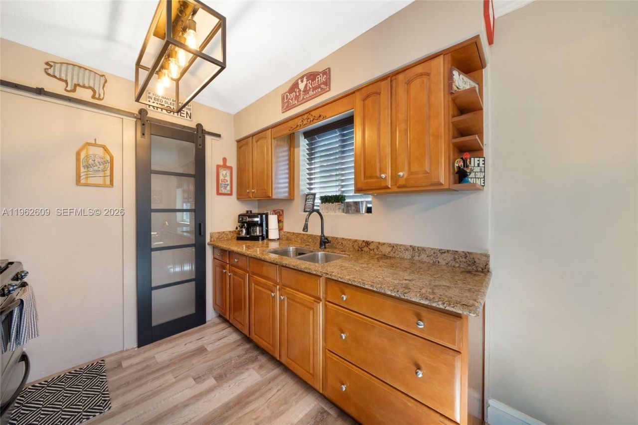 1168 W 24th St, Hialeah, FL 33010 Photo