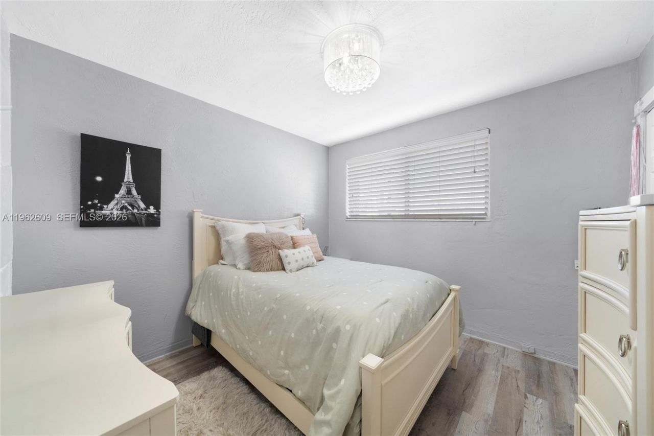 1168 W 24th St, Hialeah, FL 33010 Photo